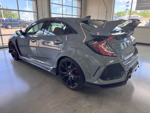 Used 2019 Honda Civic Type R image 11