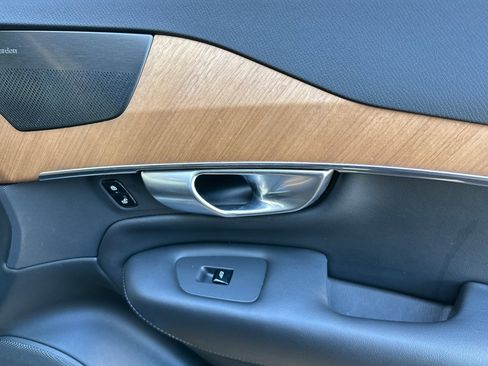 Used 2024 Volvo XC90 T8 Plus image 20