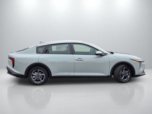 New 2026 Kia K4 FWD image 5