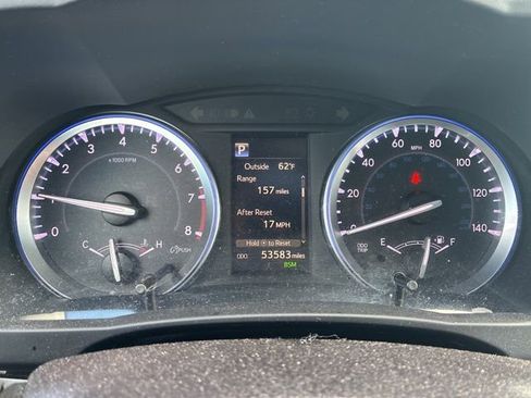 Used 2018 Toyota Highlander SE AWD/4WD image 11