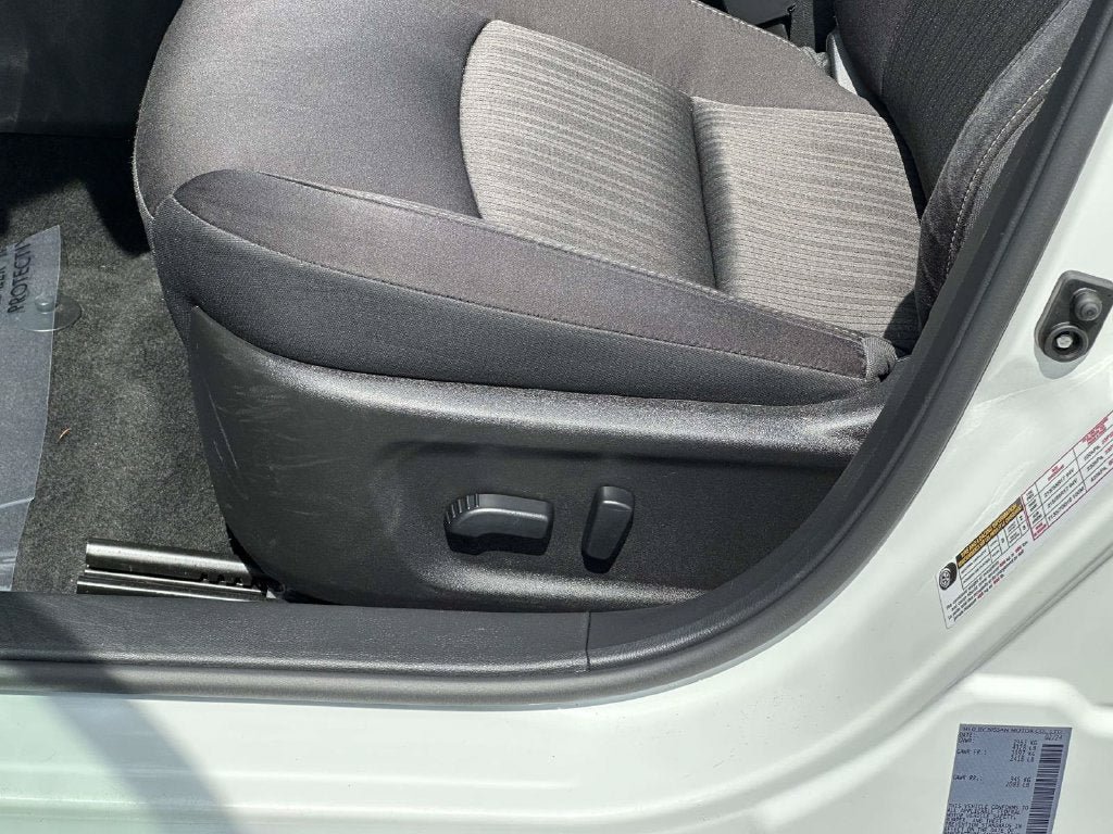Certified 2024 Nissan Altima 2.5 SV FWD image 16