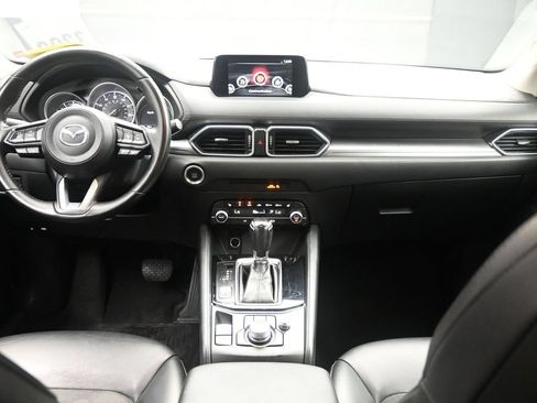 Used 2020 MAZDA CX-5 Touring FWD image 9
