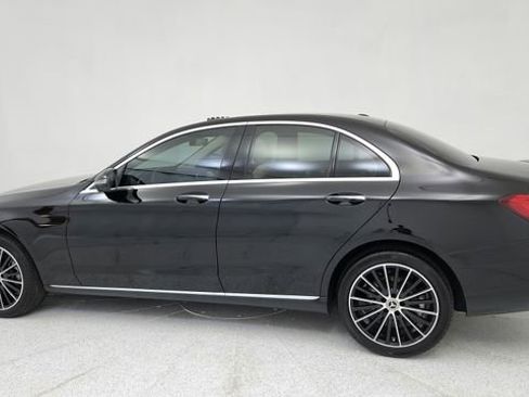 Used 2020 Mercedes-Benz C 300 4MATIC Sedan image 4