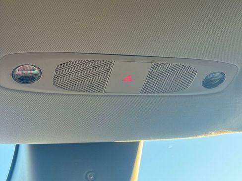 Used 2025 Tesla Model Y Long Range image 34