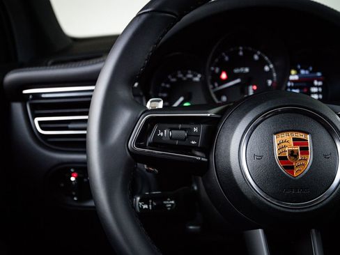 New 2026 Porsche Macan GTS image 16