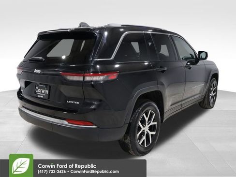 Used 2024 Jeep Grand Cherokee Limited AWD/4WD image 2