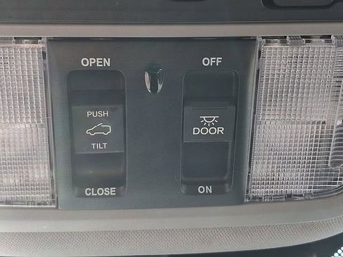 Used 2024 Honda Odyssey Elite image 27