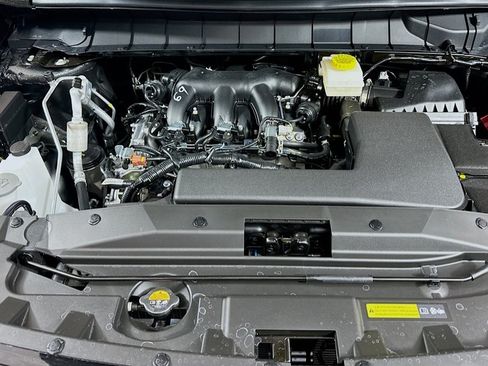 New 2026 Nissan Pathfinder SV AWD/4WD image 10