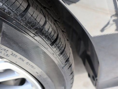 Used 2025 Mercedes-Benz E 350 4MATIC Sedan image 49