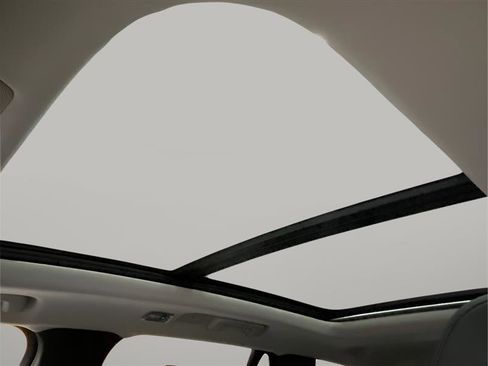 Used 2016 Volvo XC90 T6 Momentum image 27