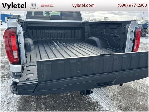 Used 2022 GMC Sierra 2500 Denali w/ Denali Ultimate Package image 11
