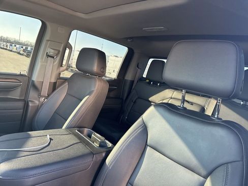 Used 2024 Chevrolet Silverado 1500 LT Trail Boss w/ Convenience Package II image 12