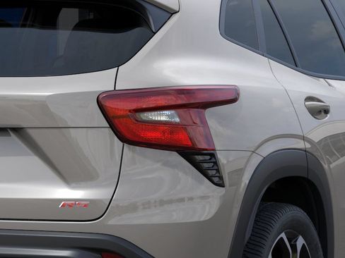 New 2026 Chevrolet Trax RS FWD image 11