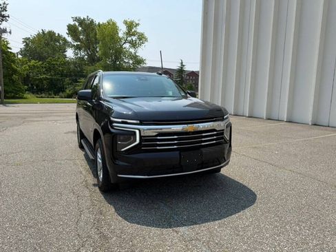 Used 2025 Chevrolet Tahoe LT RWD image 14