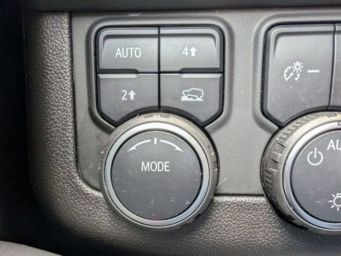 Used 2022 Chevrolet Tahoe RST w/ Luxury Package image 29