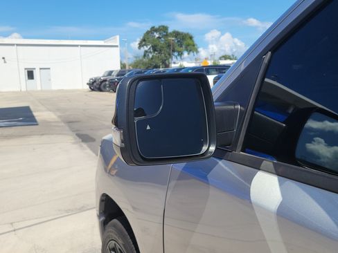 Used 2023 RAM 1500 Laramie AWD/4WD image 7