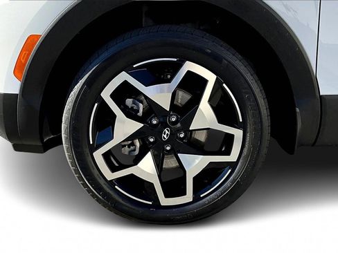 Used 2024 Hyundai Santa Cruz Limited image 32