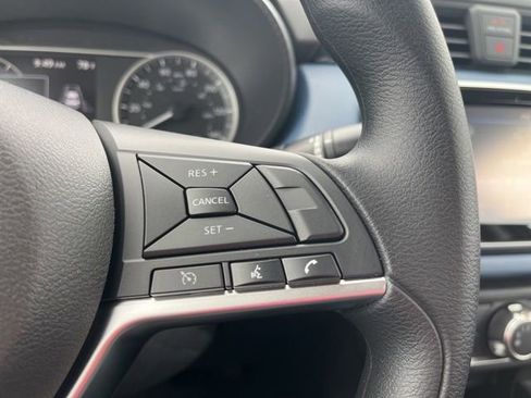 Used 2025 Nissan Versa SV image 21