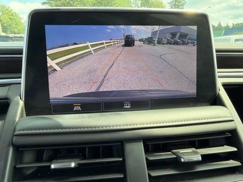 Used 2021 Chevrolet Tahoe Z71 AWD/4WD image 19