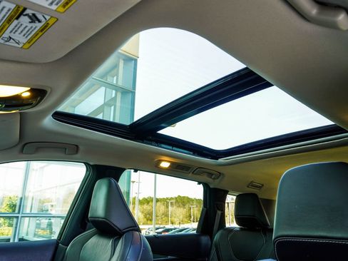 Used 2023 INFINITI QX60 Luxe w/ Cargo Package image 44