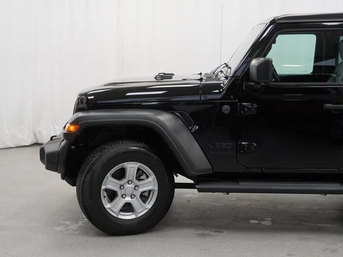 Certified 2022 Jeep Wrangler Sport S image 17