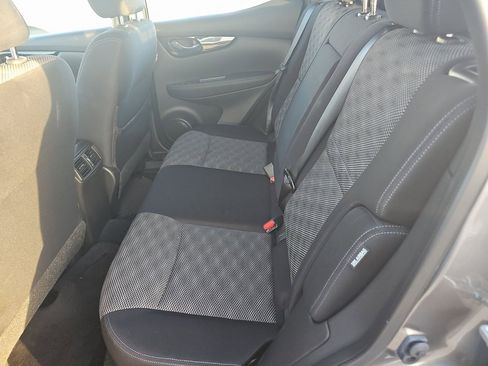 Certified 2020 Nissan Rogue Sport SV image 8