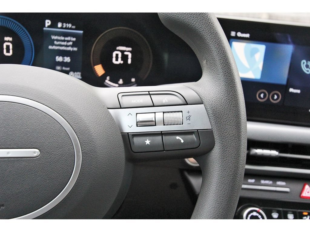 Used 2025 Hyundai Sonata SE FWD image 19