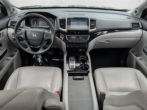 Used 2016 Honda Pilot Touring image 25