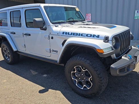 Used 2023 Jeep Wrangler Unlimited Rubicon 4xe w/ Cold Weather Group AWD/4WD image 2