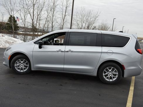 New 2026 Chrysler Voyager LX FWD image 7