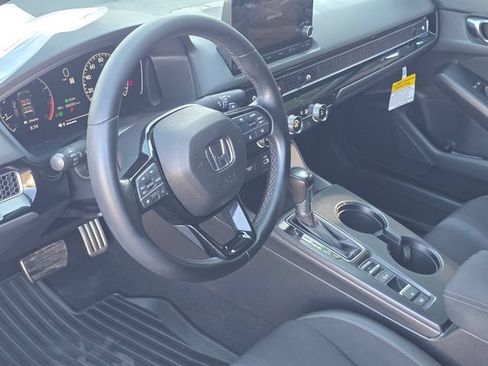 Used 2022 Honda Civic Sport image 7