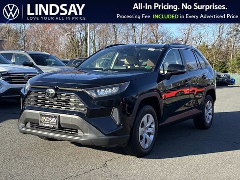 Used 2019 Toyota RAV4 LE image 6