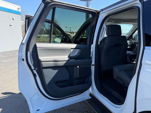 New 2026 Ford Expedition Max Active image 24