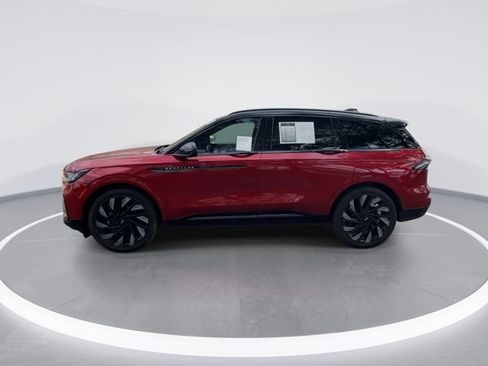 Used 2024 Lincoln Nautilus Reserve w/ Equipment Group 202A image 5