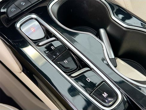 Used 2022 Buick Envision Avenir w/ Technology Package II image 18