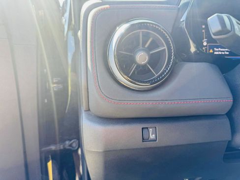 Used 2023 Chevrolet Colorado Z71 image 25