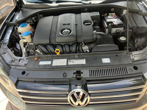 Used 2013 Volkswagen Passat 2.5 SE FWD image 21