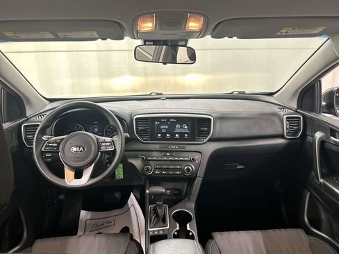 Used 2020 Kia Sportage LX AWD/4WD image 18