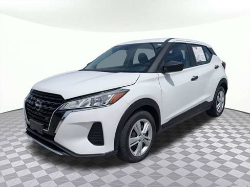 Used 2024 Nissan Kicks S FWD image 6
