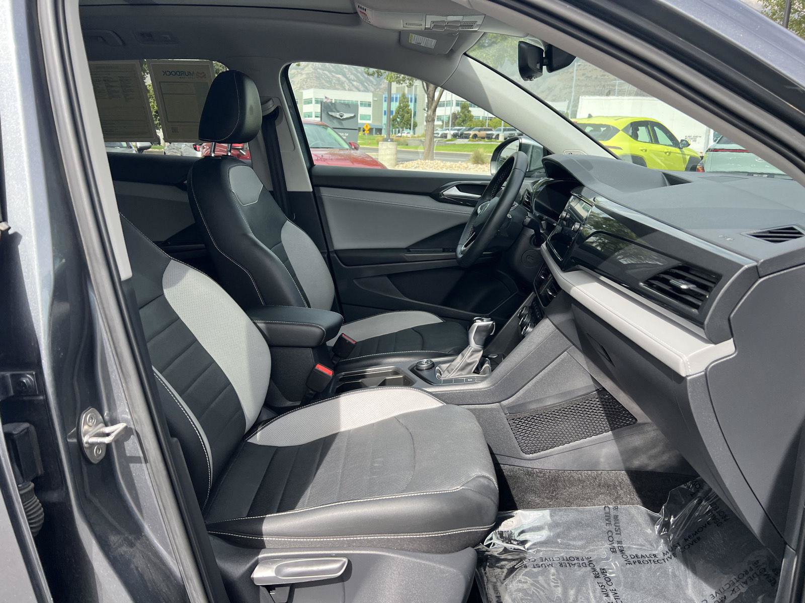 Used 2023 Volkswagen Taos SEL AWD/4WD image 4