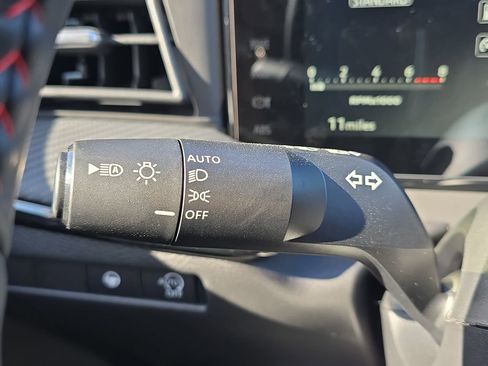 New 2026 Nissan Kicks SR image 28