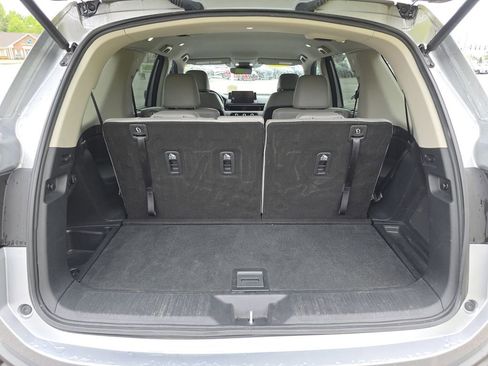 Used 2023 Honda Pilot EX-L image 11