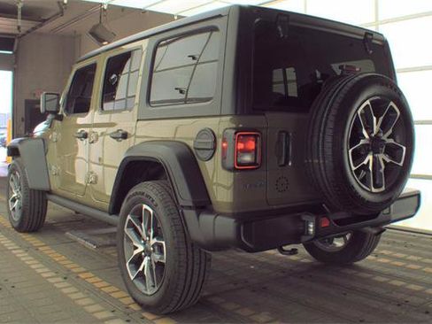 Used 2025 Jeep Wrangler Unlimited Sport S 4xe w/ Convenience Group image 5