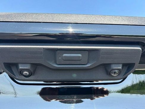 Used 2023 Chevrolet Silverado 1500 LT Trail Boss w/ Convenience Package II AWD/4WD image 28