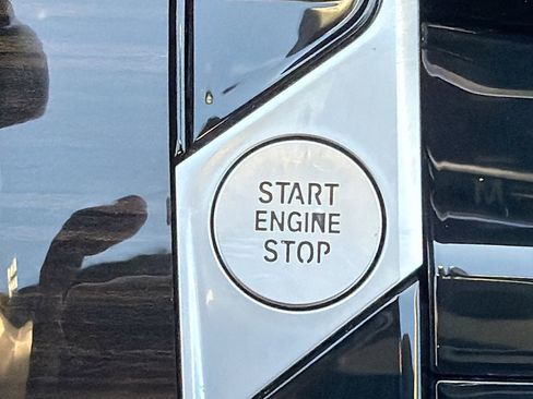 Used 2024 BMW X7 xDrive40i image 40