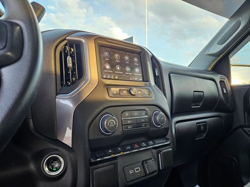 Used 2022 Chevrolet Silverado 1500 Custom RWD image 13