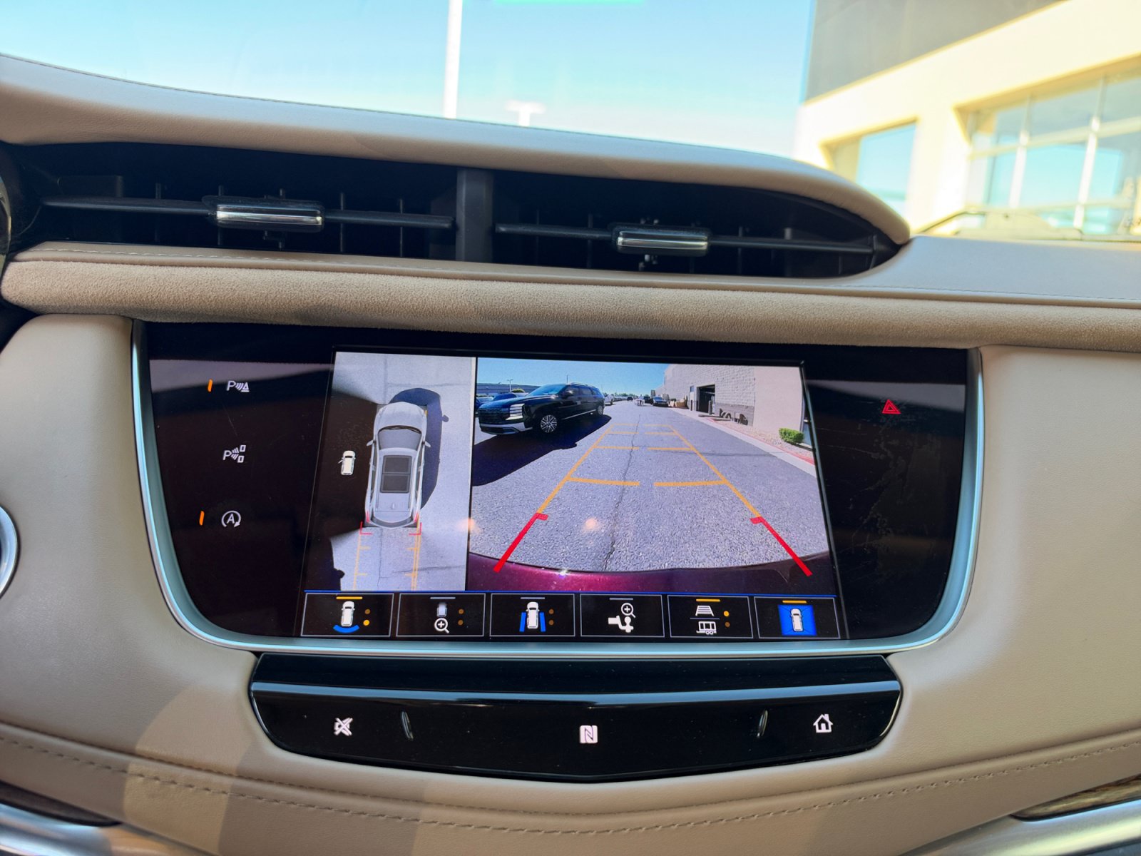 Used 2021 Cadillac XT5 Premium Luxury w/ Platinum Package AWD/4WD image 26