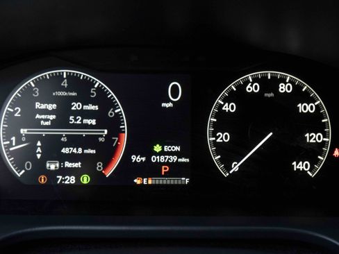 Used 2025 Honda HR-V Sport image 23
