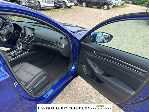 Used 2018 Honda Accord Sport image 24