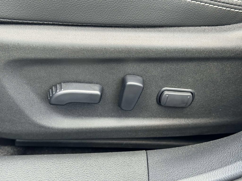 Certified 2025 Nissan Altima 2.5 SL FWD image 17